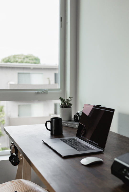 3 tips to stay focused while working from home.